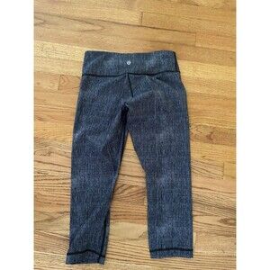 Lululemon Crop Leggings Size 6 Black White Static Tight
